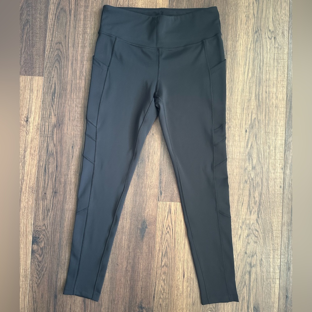 EUC Black New Balance 7/8 Length High Waisted Legging, Size L